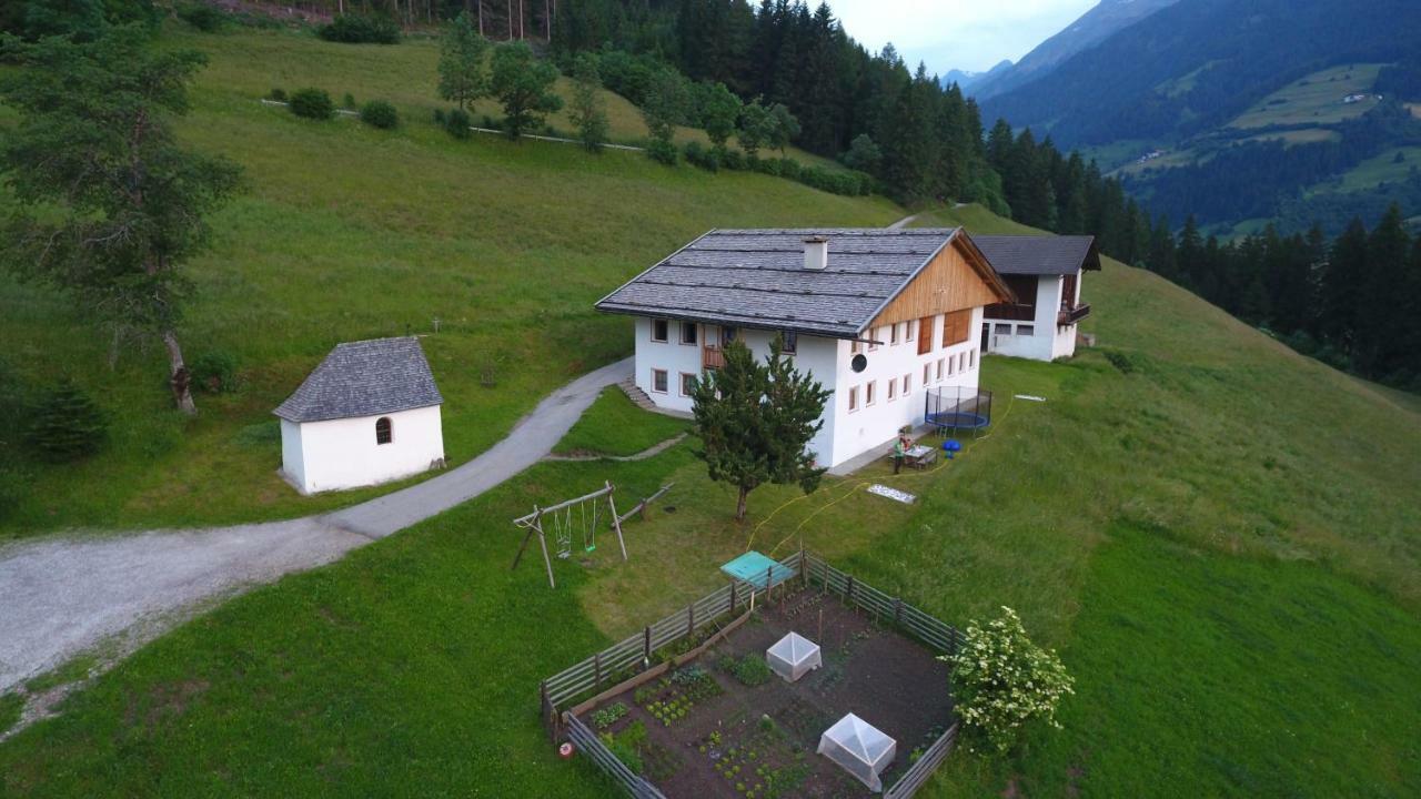 Volggerhof Apartment Racines Bagian luar foto